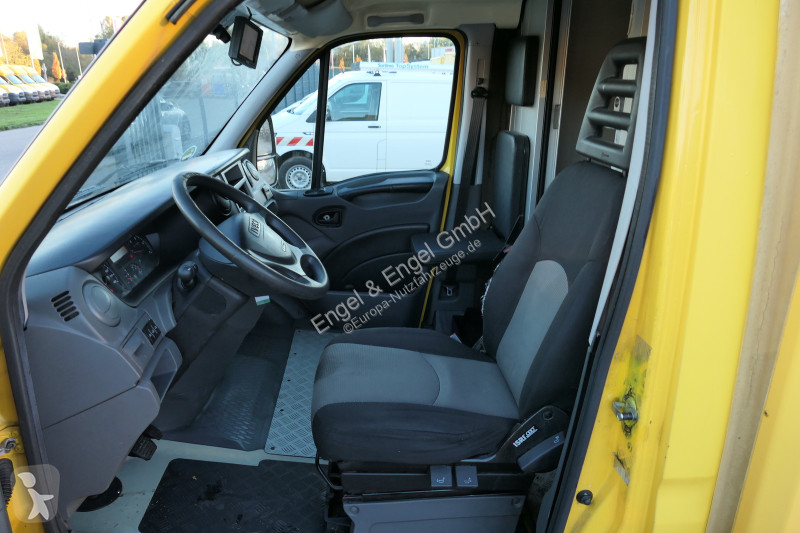 Iveco Daily 35 S11 C30C AUTOMATIK KAMERA Regale...