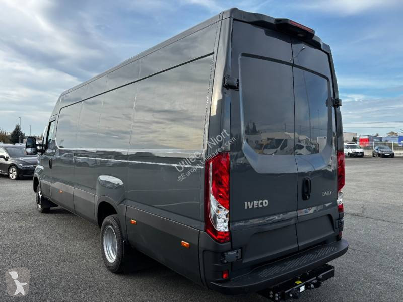 عربة نفعية Iveco