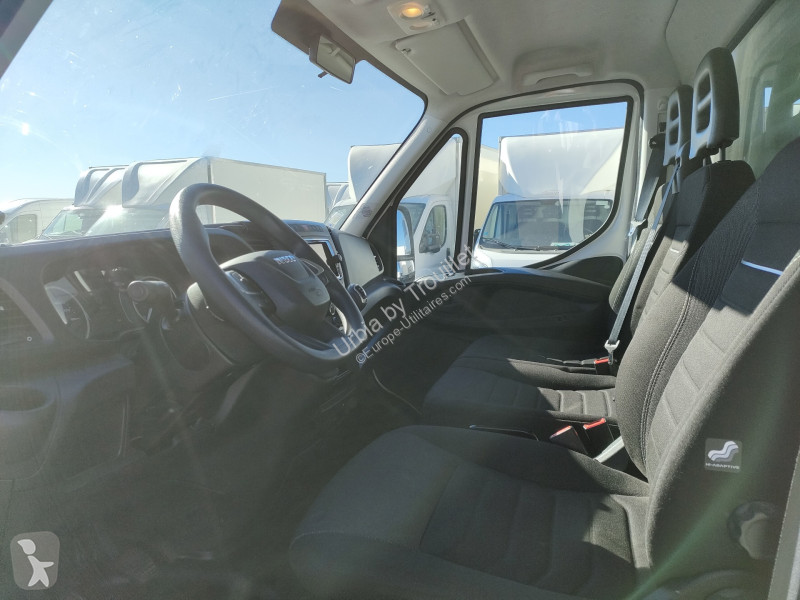 Iveco FRIGO 12M3 160 CV ROUES JUMELEES HAYON...