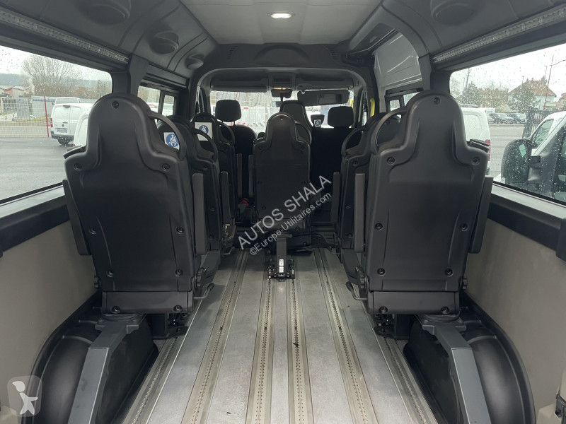 Véhicule utilitaire Renault MASTER III COMBI /...