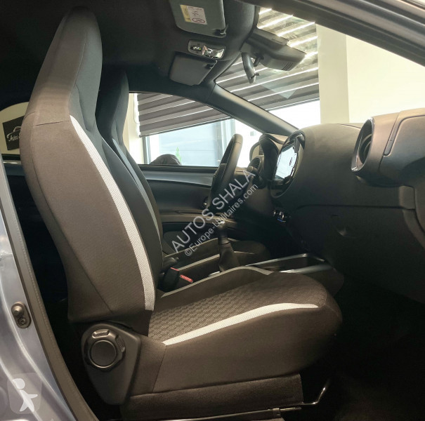 عربة نفعية Toyota AYGO X / A PARTIR DE...