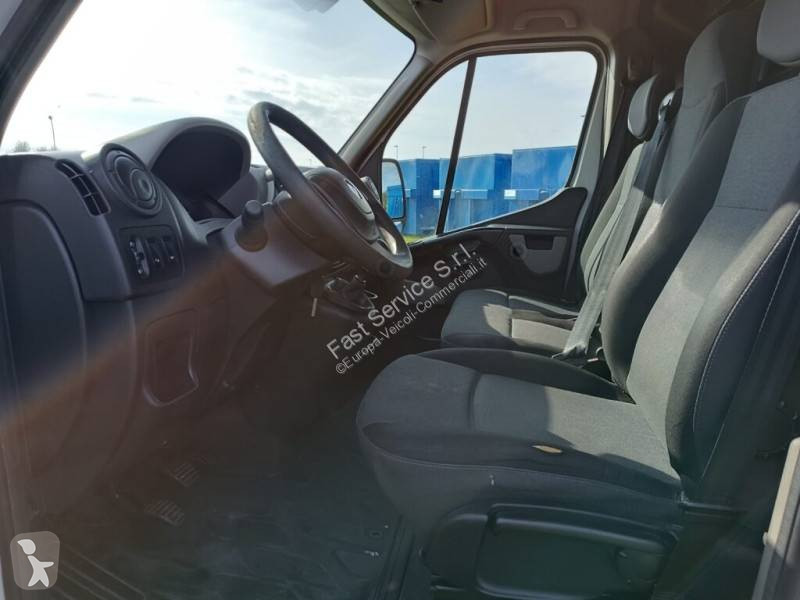 عربة نفعية Renault