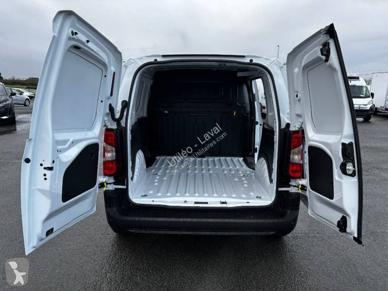 Véhicule utilitaire Peugeot