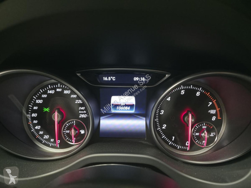 عربة نفعية Mercedes GLA 180  Inspiration