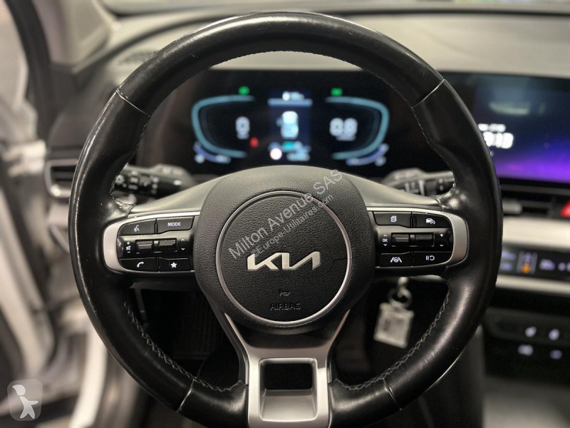 Samochód dostawczy KIA SPORTAGE 1.6 T-GDi MHEV...
