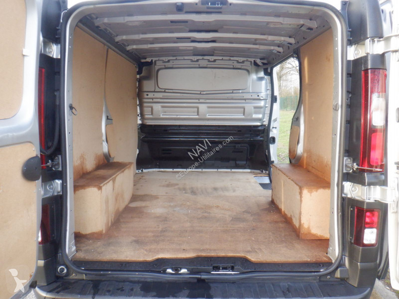 عربة نفعية Nissan FG L1H1 2T8 2.0 DCI 120CH...
