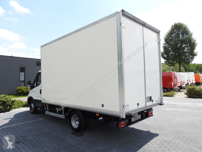 Лекотоварен автомобил Iveco 35C14 DAILY