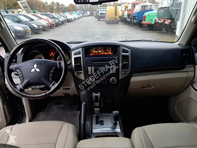 Furgoneta Mitsubishi GLS 3.5 - V6 , 4x4 , 7...