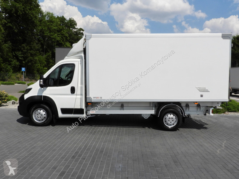 Samochód dostawczy Peugeot  BOXER