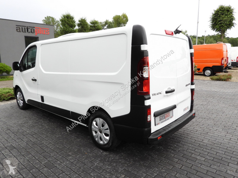 Véhicule utilitaire Renault  TRAFIC