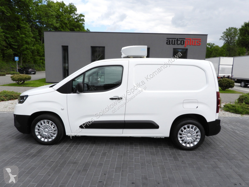 Véhicule utilitaire Toyota CITY