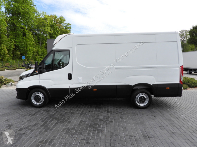 Furgoneta Iveco 35S14 DAILY