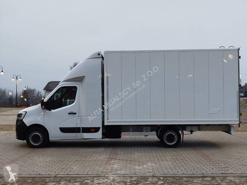 Samochód dostawczy Renault