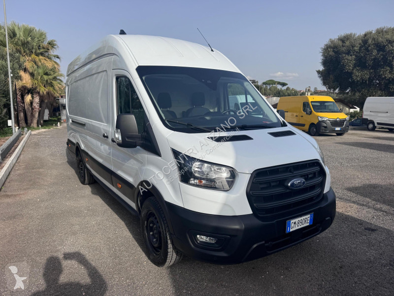 Véhicule utilitaire Ford
