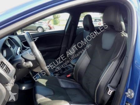 Samochód dostawczy Volvo V40 D3 150CH R-DESIGN...