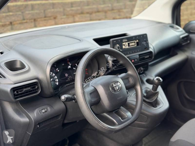 عربة نفعية Toyota 1.5 D-4D 100HP