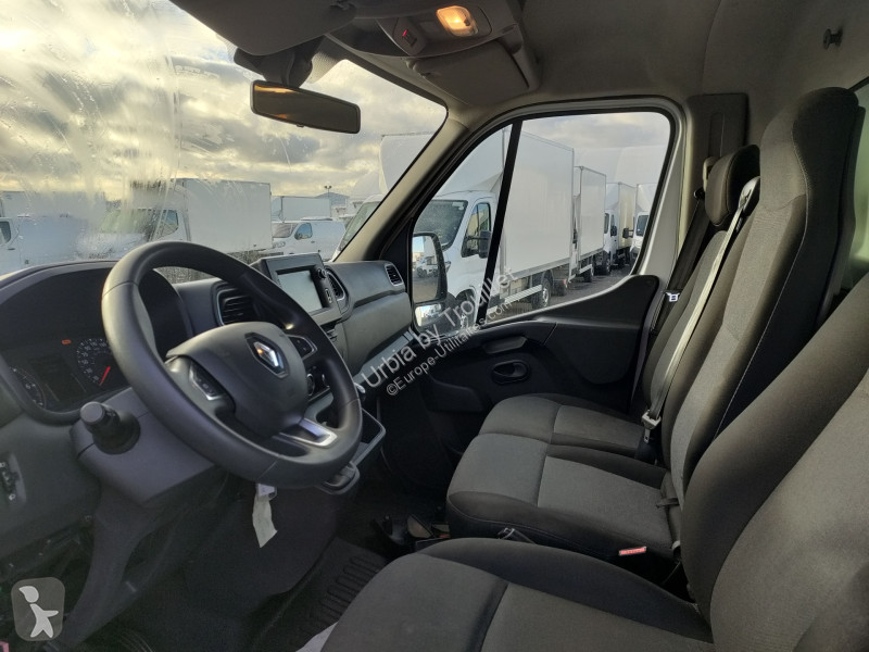 عربة نفعية Renault 20M3 145 CV FOURGON HAYON 3.5T