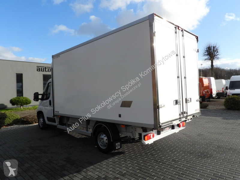 Samochód dostawczy Peugeot  BOXER