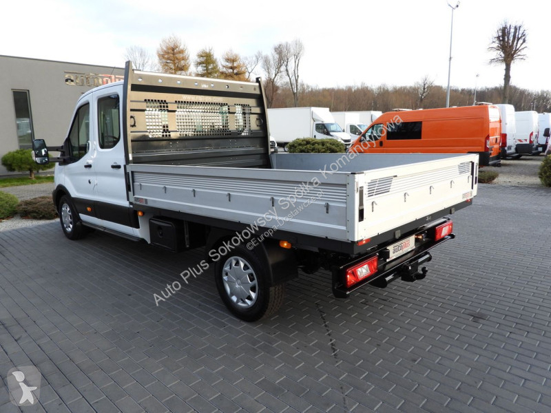 Samochód dostawczy Ford 4 x 4 TRANSIT
