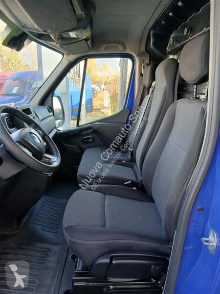 Renault III 2019 Transporter