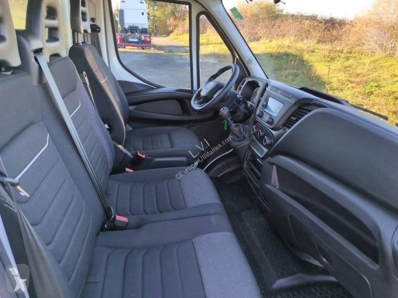 Véhicule utilitaire Iveco CCb 35C16H3.0...