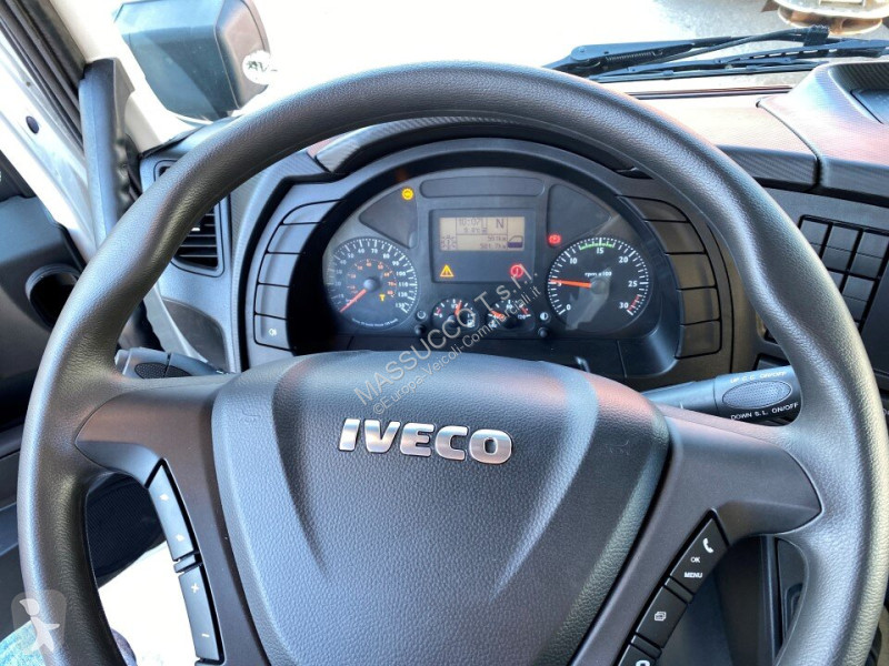 Véhicule utilitaire Iveco TRAKKER 360
