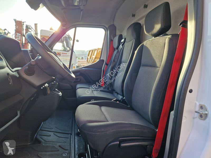 Véhicule utilitaire Renault L2H2 150