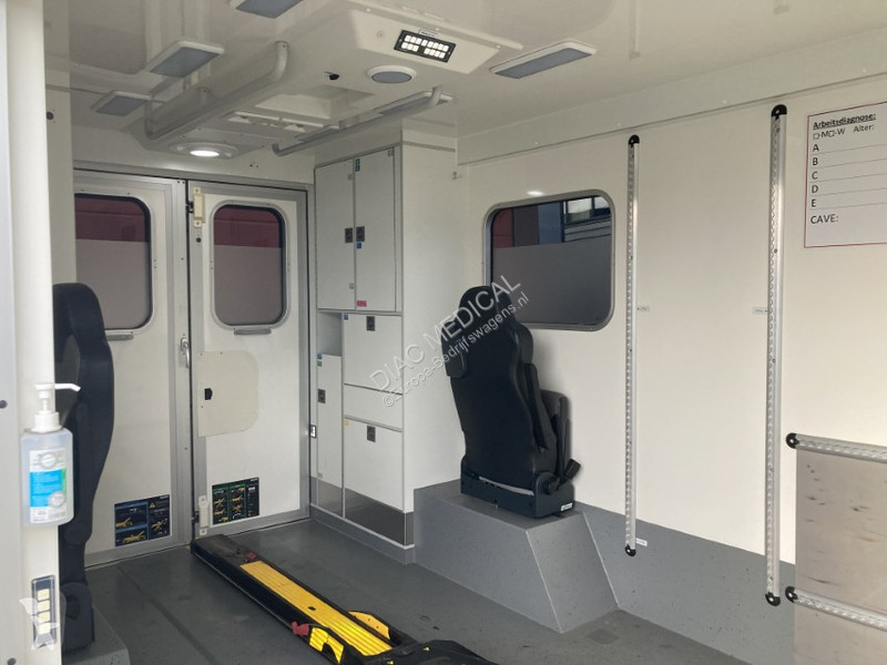 عربة نفعية Fiat Maxi Container Ambulance