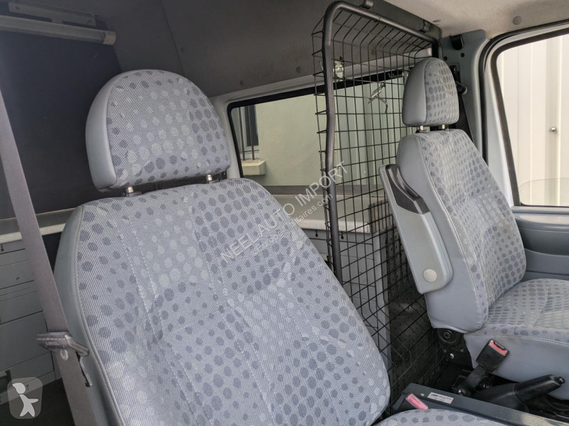 Véhicule utilitaire Ford TRANSIT 330 2.2 TDCI...