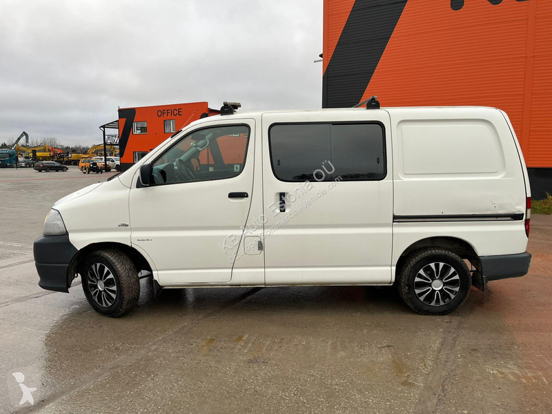 Samochód dostawczy Toyota 4x4 HiAce
