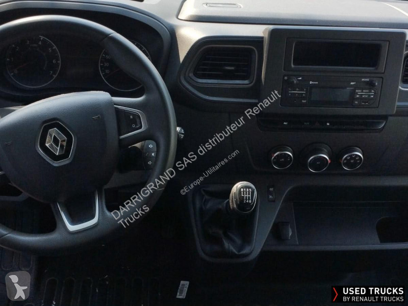 عربة نفعية Renault