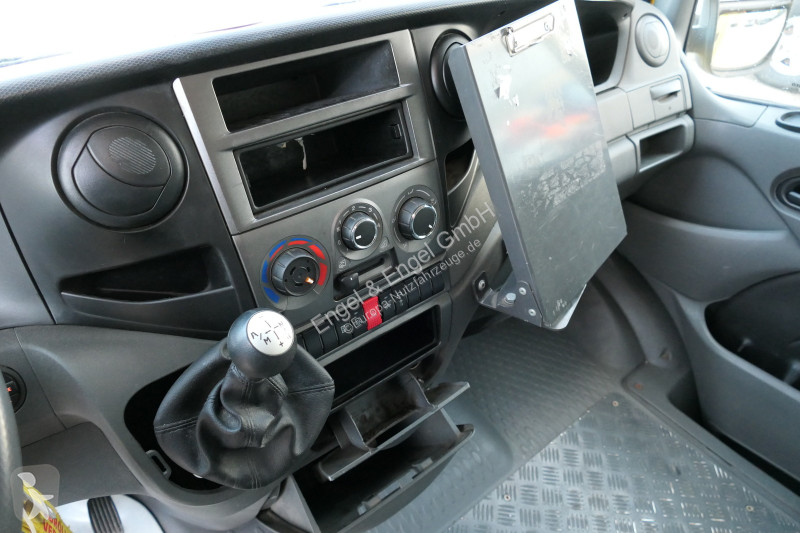 Iveco Daily 35 S11 C30C AUTOMATIK KAMERA Regale...