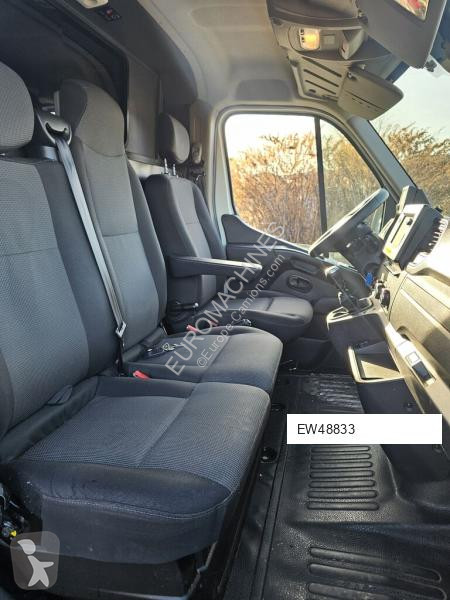 عربة نفعية Renault MASTER