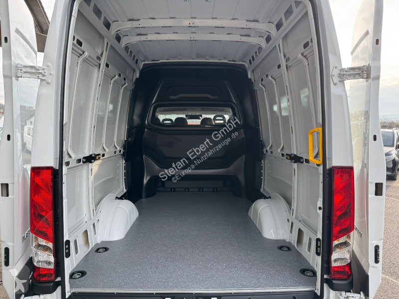 Samochód dostawczy Iveco 35S16 A8...