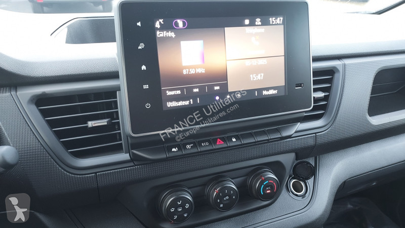 Furgoneta Renault TRAFIC III FG BVA RED L2H1 3T...