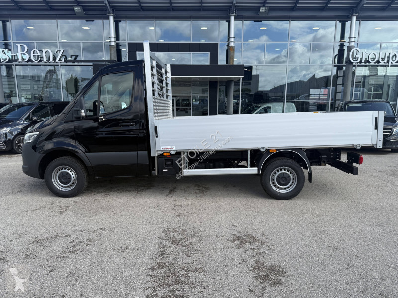 عربة نفعية Mercedes SPRINTER CHASSIS CAB 319...