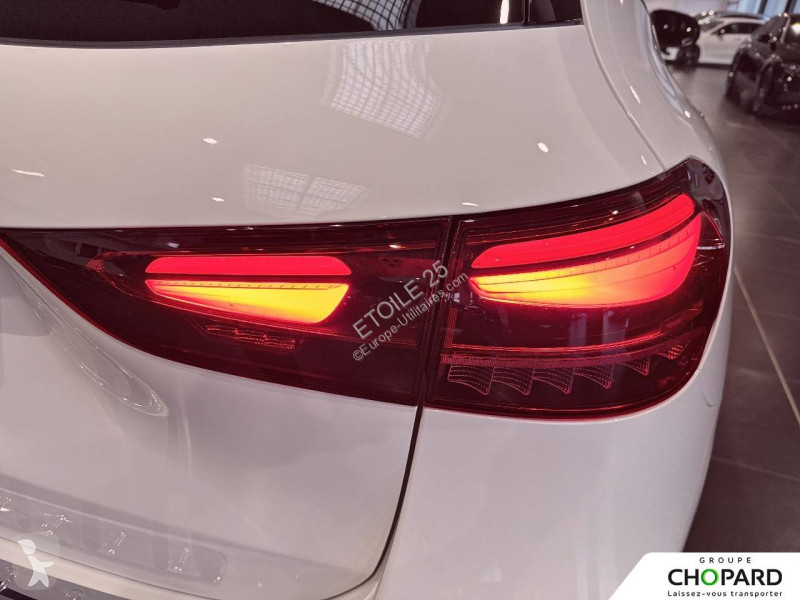 عربة نفعية Mercedes GLA 180 d 8G-DCT