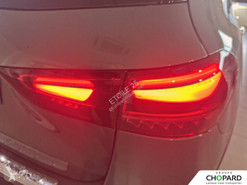 عربة نفعية Mercedes GLA 180 d 8G-DCT
