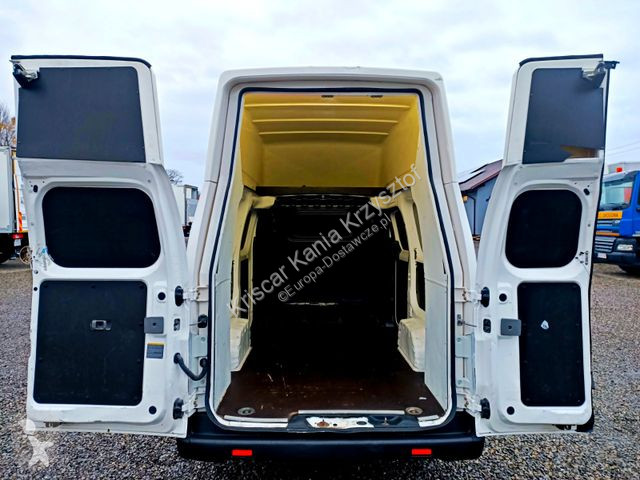 Samochód dostawczy Nissan ENV Maxi , AC