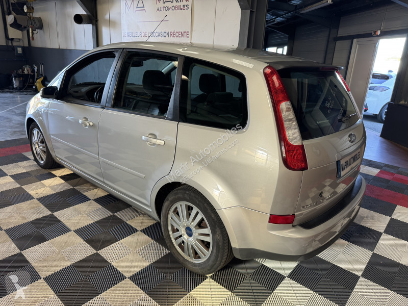 Veículo utilitário Ford C-MAX