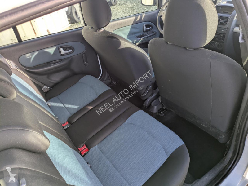 Véhicule utilitaire Renault CLIO II CAMPUS 1.5...