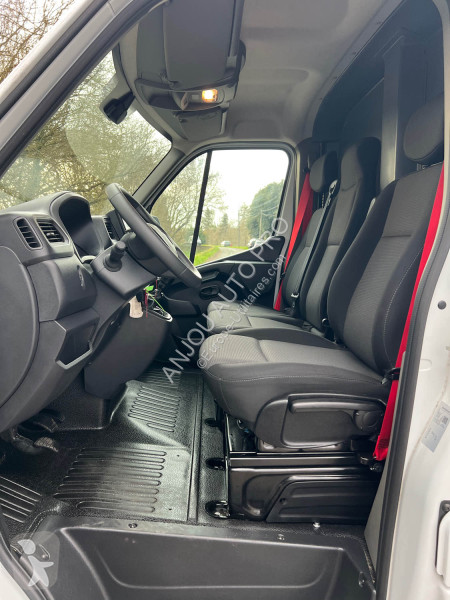 Véhicule utilitaire Renault FRIGORIFIQUE F3500...