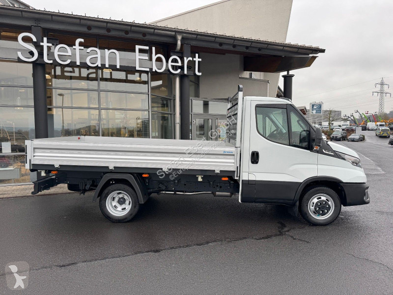 Nyttofordon Iveco 35C14 A8 *R3.450mm*Automatik*