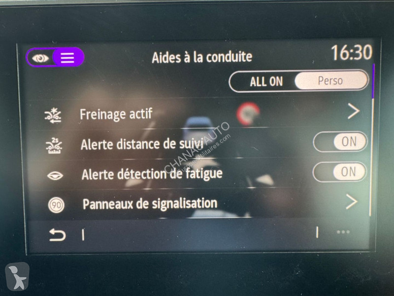 Véhicule utilitaire Renault L2H1 3T BLUE DCI...