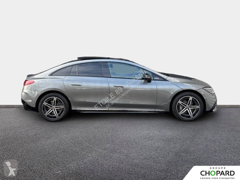 عربة نفعية Mercedes EQE 300
