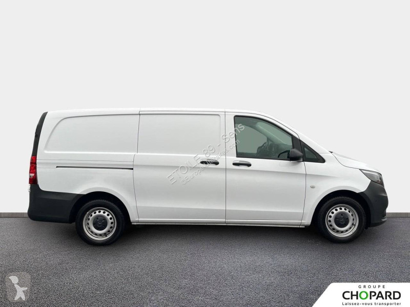 Véhicule utilitaire Mercedes VITO FOURGON 114...