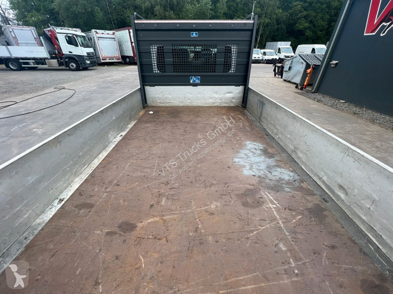 Furgoneta Renault DoKa Pritsche
