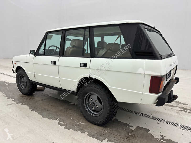 Véhicule utilitaire Land Rover V8
