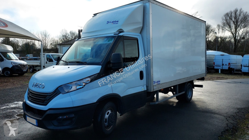Véhicule utilitaire Iveco
