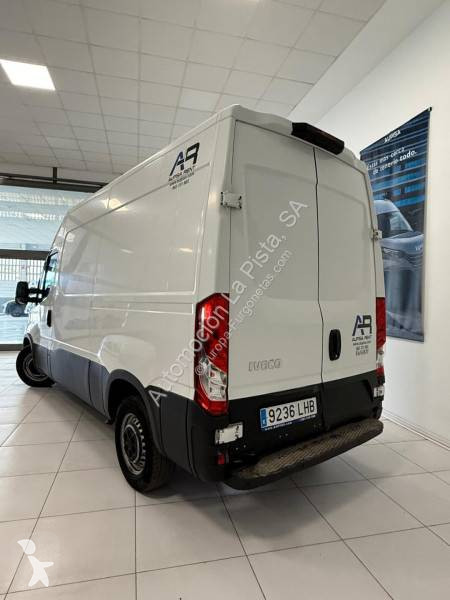 عربة نفعية Iveco
